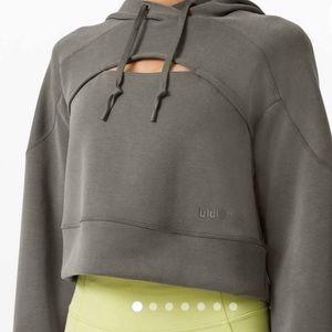 Lululemon get centered crop hoodie size small